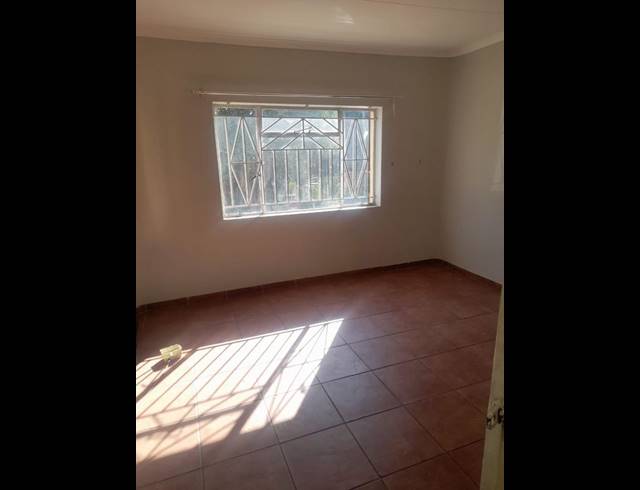 3 BEDROOM PROPERTY TO RENT IN BIRCH ACRES